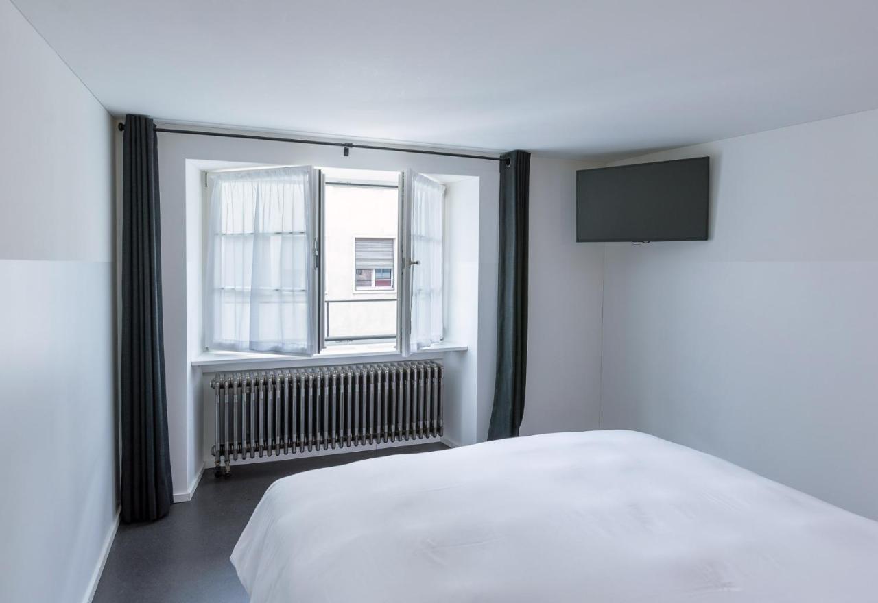 Small Single Room