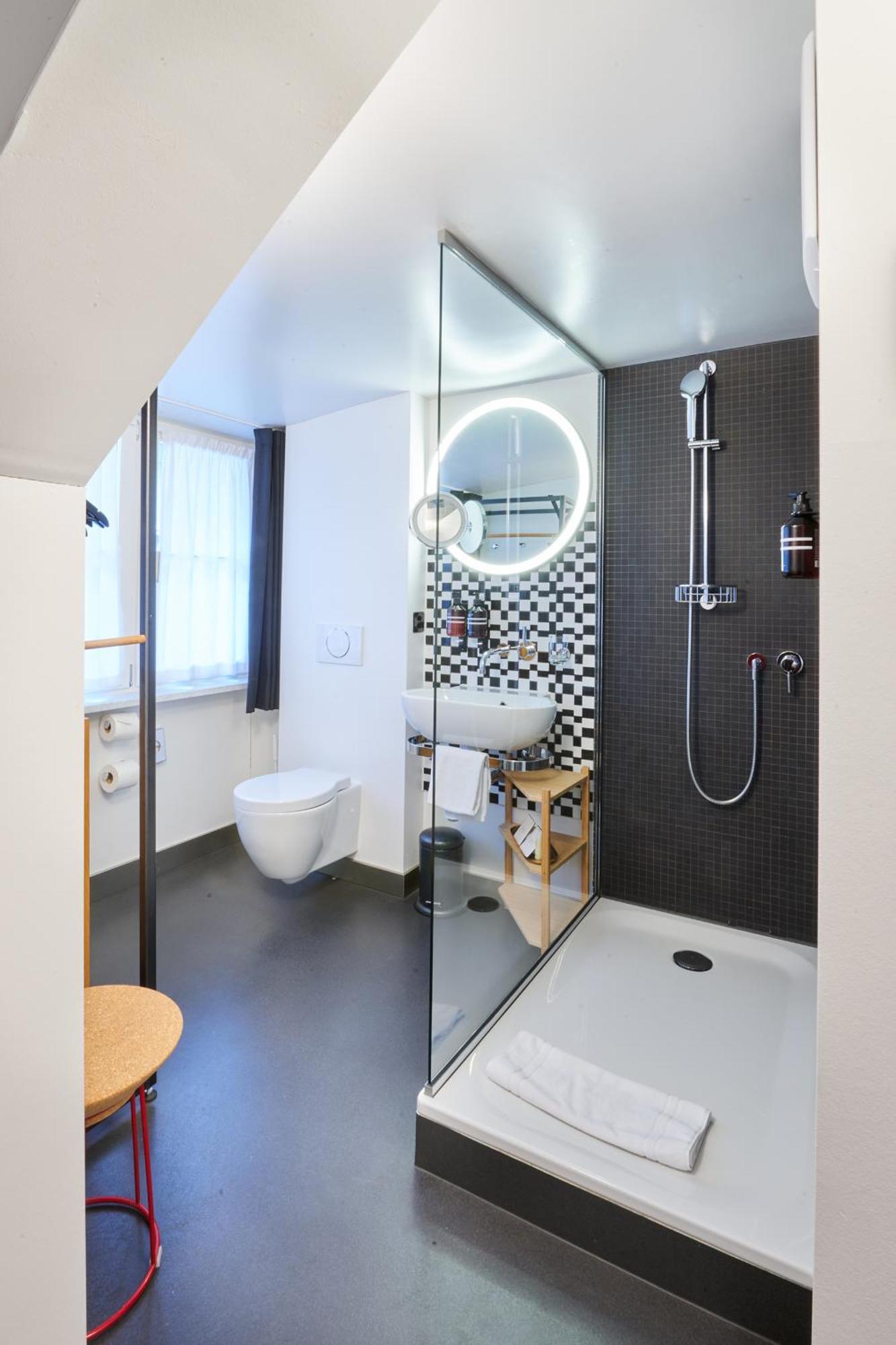 Small Single Room