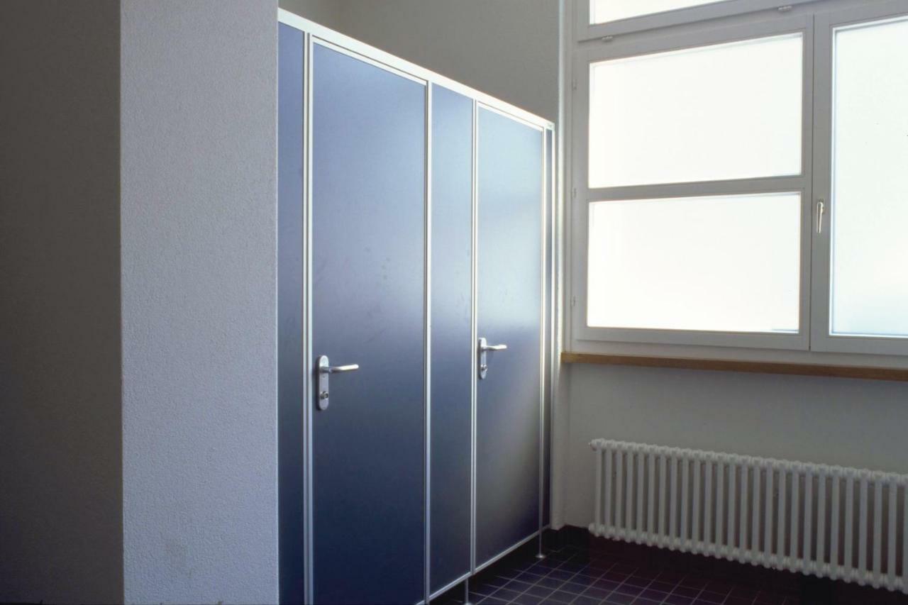 Posto Letto in Dormitorio con 6 Letti